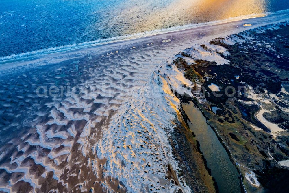 Aerial image Nebel - Sea coast in the sunset in the district Kniepsand in Nebel on Amrum in the state Schleswig-Holstein, Germany