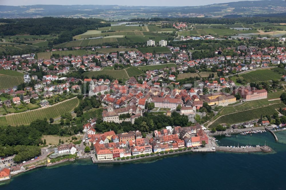 Aerial image Meersburg - Meersburg in the state of Baden-Wurrtemberg with the lake promenade, the harbor, the New Palace and the State Winery