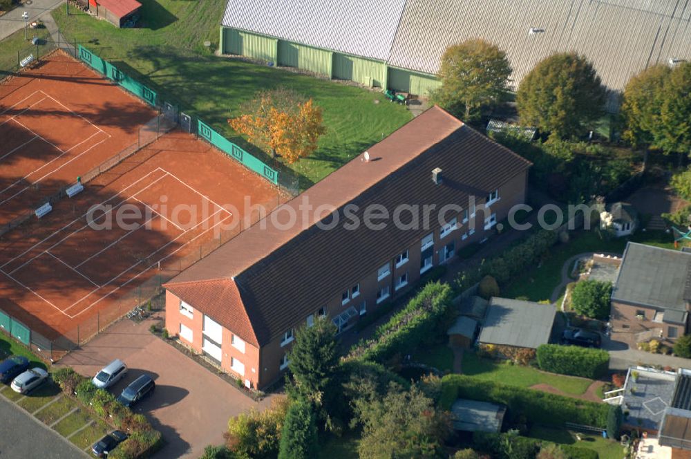 Kamen from the bird's eye view: Mehrfamilien-Wohnhaus am Sportplatz an der Westicker Strasse 39 in 59174 Kamen - ein Projekt der Unternehmensgruppe Markus Gerold.