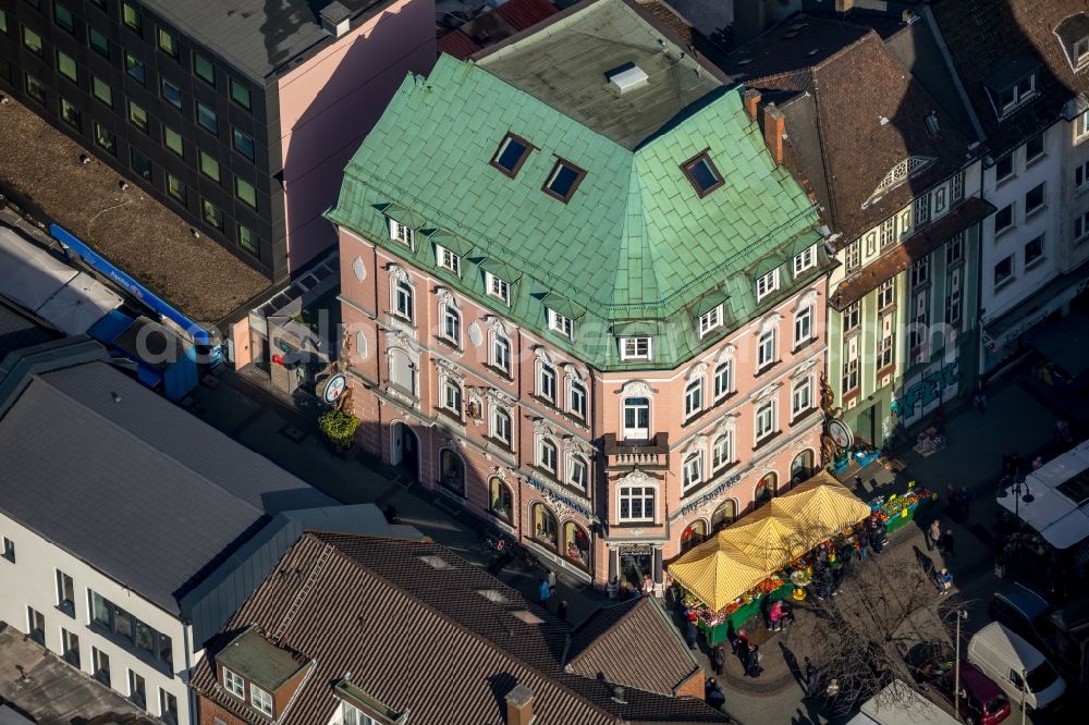 Bottrop from the bird's eye view: Residential area of the multi-family house settlement on Hochstrasse in Bottrop in the state North Rhine-Westphalia, Germany