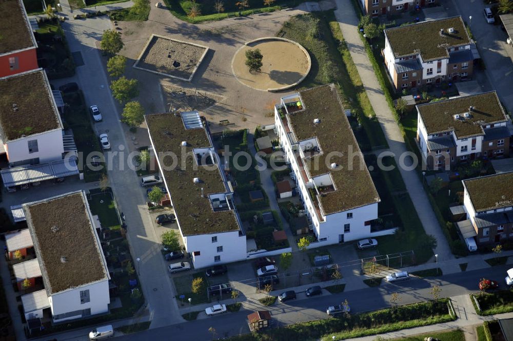 Hamburg - Rahlstedt from above - Blick auf einen modernen Mehrfamilienhaus- Neubau der cds Wohnbau Hamburg GmbH am Rahlstedter Kamp in Hamburg - Rahlstedt. View of a modern apartment block construction of the housing cds Hamburg GmbH at the Rahlstedter Kamp in Hamburg - Rahlstedt.