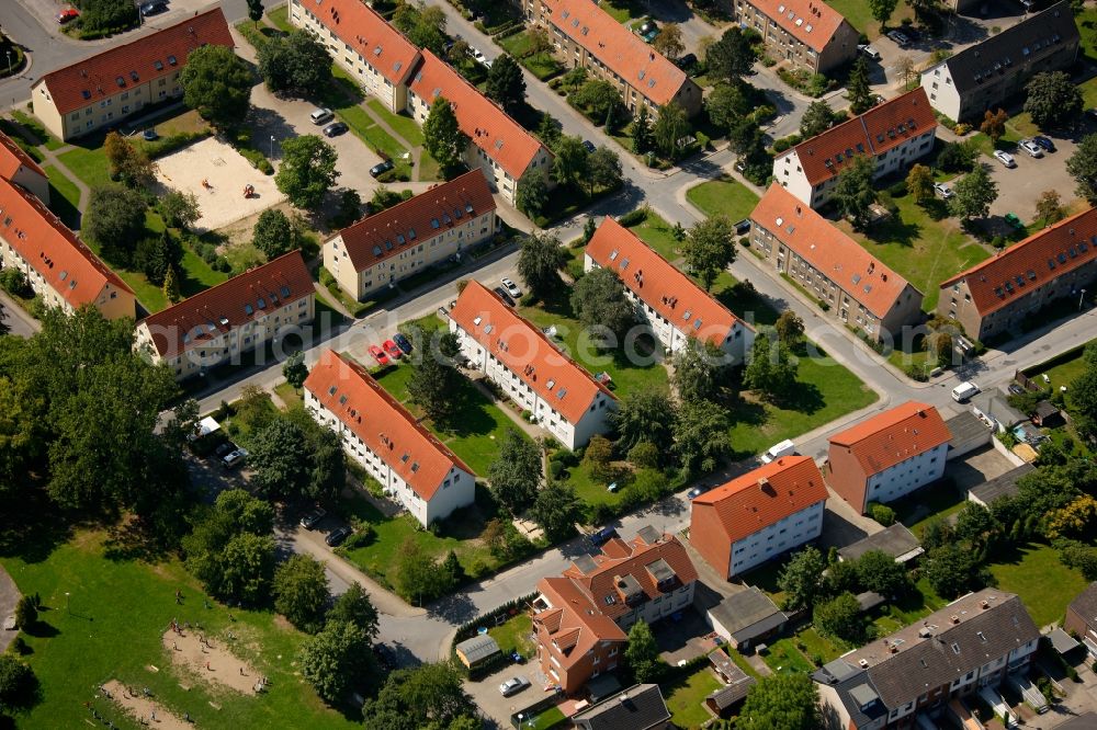 Aerial image Hamm - Multi-family house - terraced house settlement on the Herrmann-Puender Street in Hamm in North Rhine-Westphalia