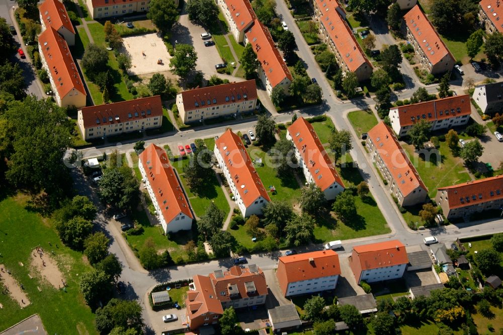 Aerial photograph Hamm - Multi-family house - terraced house settlement on the Herrmann-Puender Street in Hamm in North Rhine-Westphalia