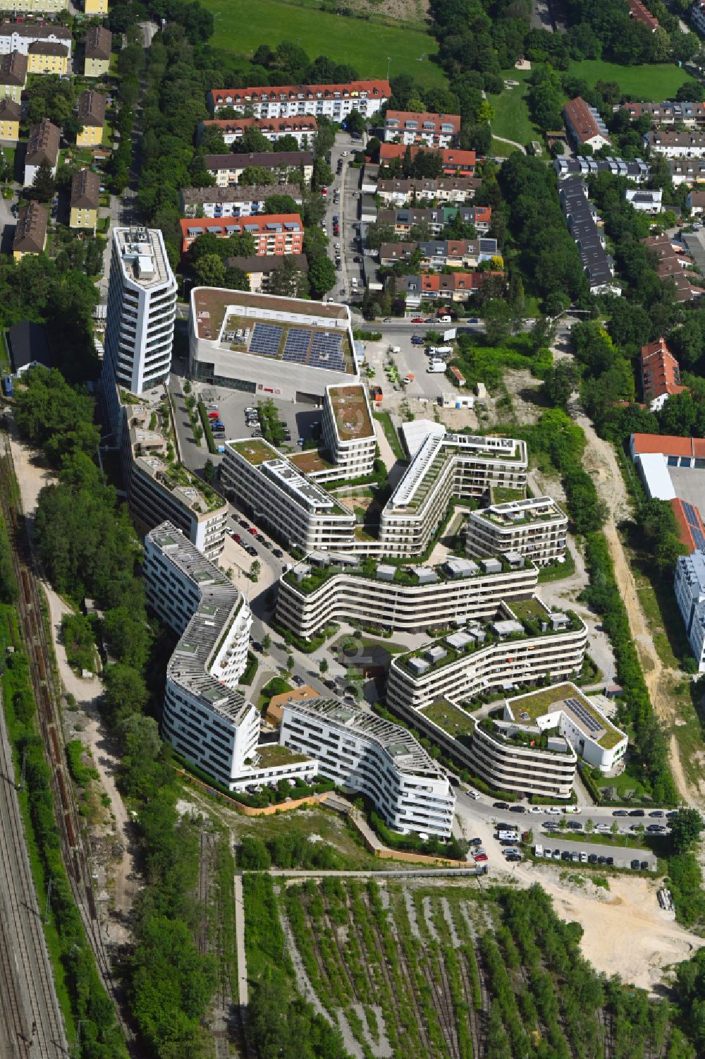 München from above - Multi-family residential complex Baumkirchen Mitte on Hermann-Weinhauser-Strasse in Munich in the state Bavaria, Germany