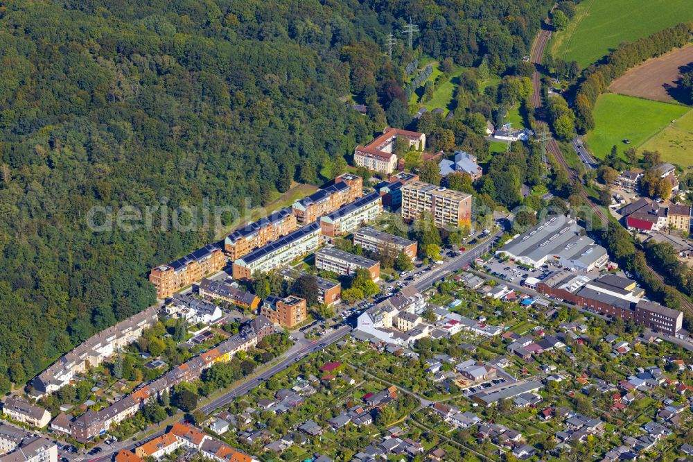 Düsseldorf from the bird's eye view: Multi-family residential complex Gerresheimer Gaerten of Interhomes AG in the district of Stadtbezirk 7 in Duesseldorf in the federal state of North Rhine-Westphalia