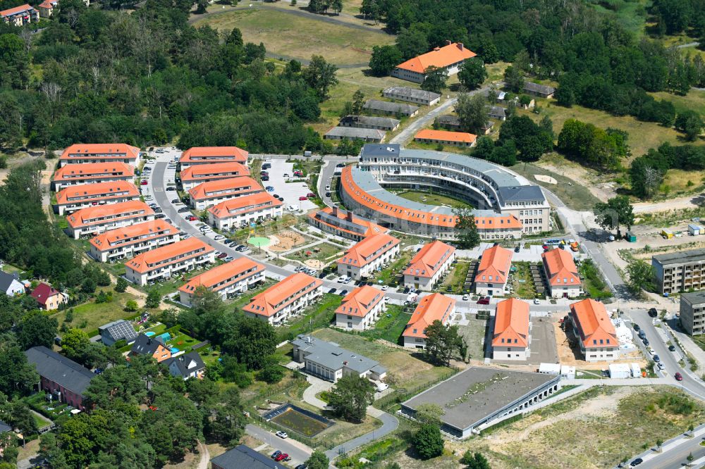 Aerial photograph Wustermark - Multi-family residential complex Gold- Gartenstadt Olympisches Dorf von 1936 in the district Elstal in Wustermark in the state Brandenburg, Germany