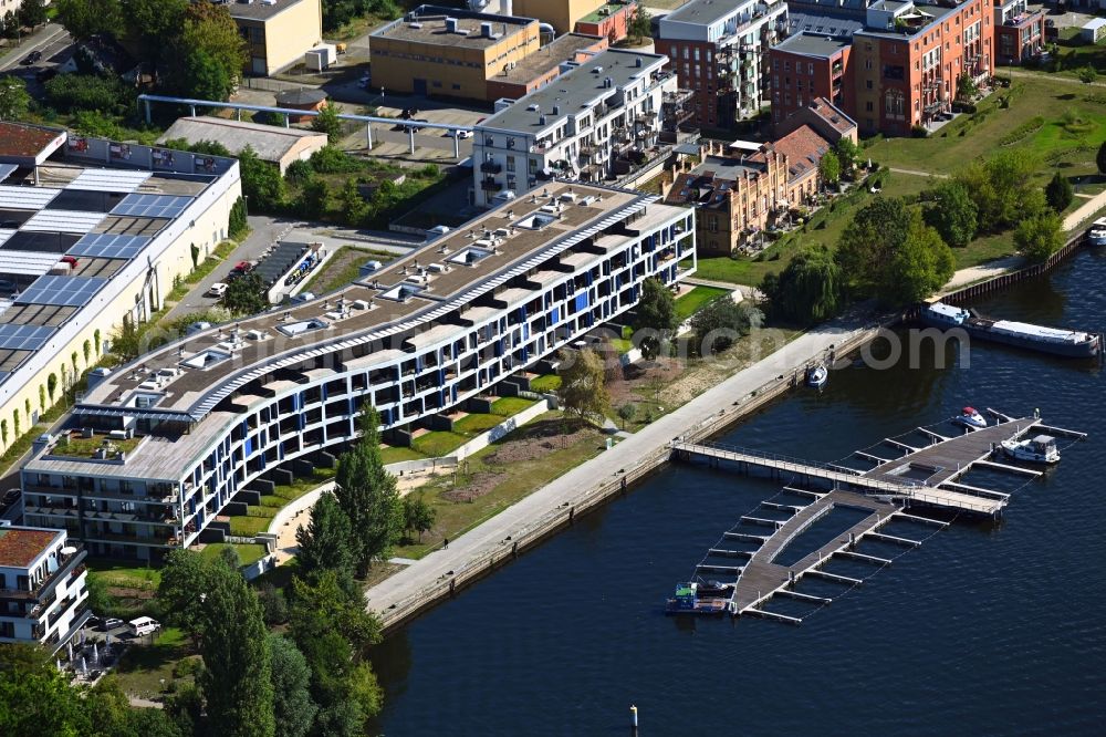 Potsdam from above - Multi-family residential complex Havelwelle on Zeppelinstrasse in the district Westliche Vorstadt in Potsdam in the state Brandenburg, Germany