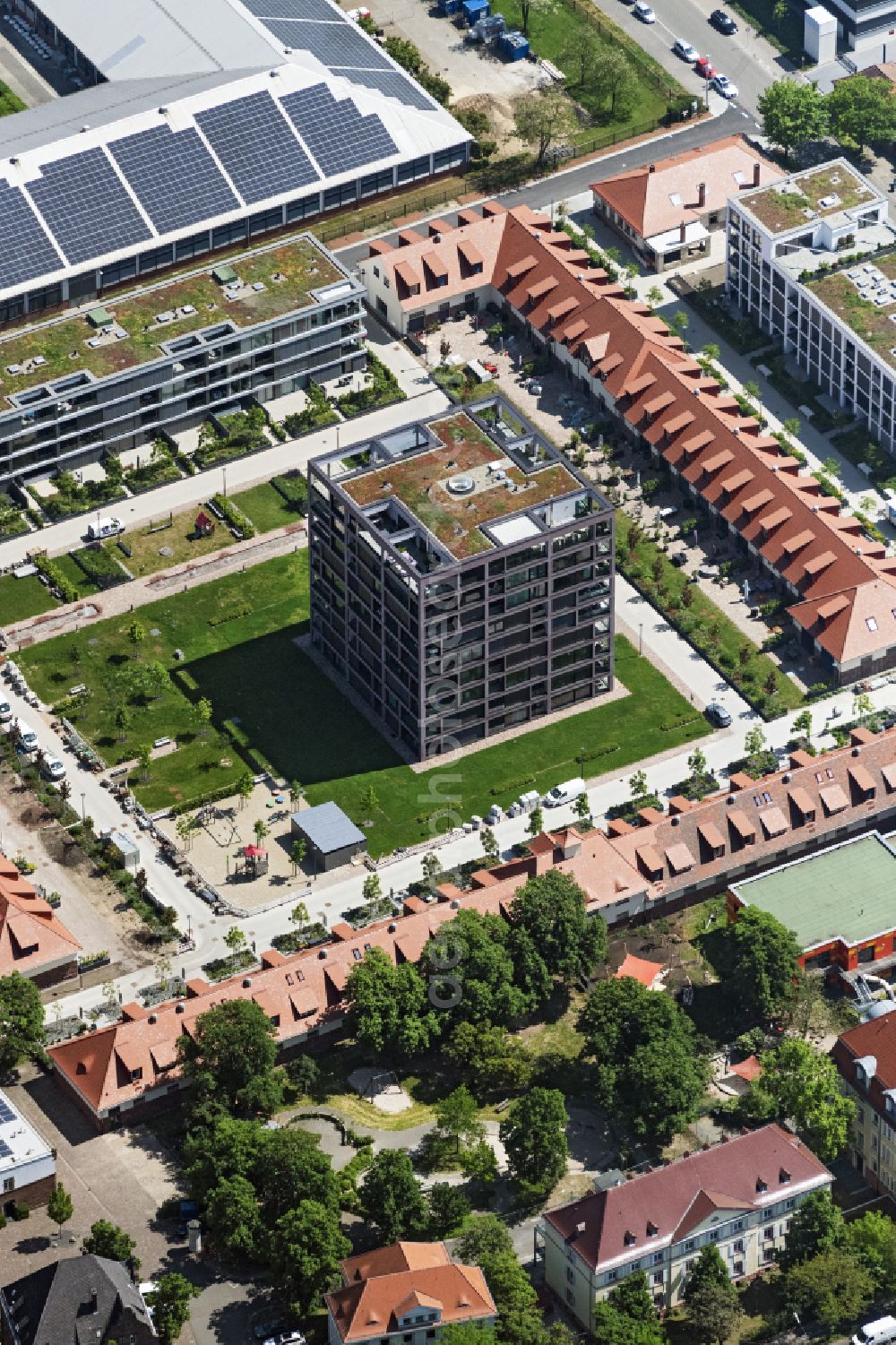 Aerial photograph Karlsruhe - Multi-family residential complex HOFGARTEN KARREE on Kussmaulstrasse in Karlsruhe in the state Baden-Wurttemberg, Germany