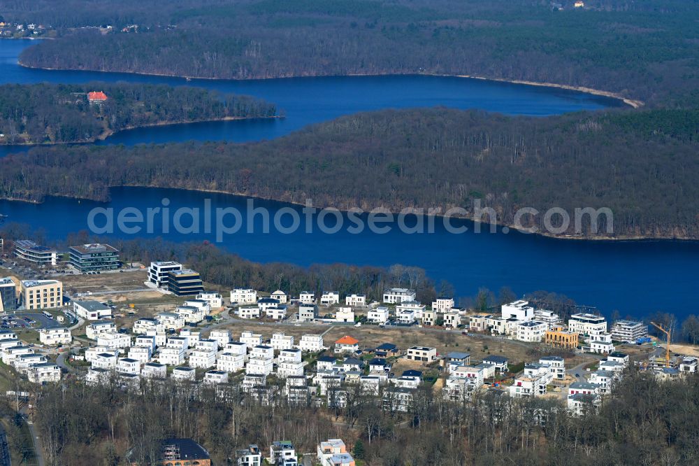 Aerial image Potsdam - Multi-family residential complex on the Jungfernsee in Potsdam in the state of Brandenburg, Germany