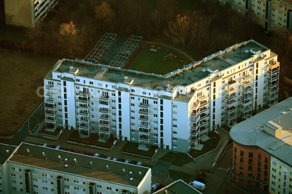 Berlin from the bird's eye view: New multi-family residential complex Martin-Riesenburger-Strasse in the district Hellersdorf in Berlin, Germany