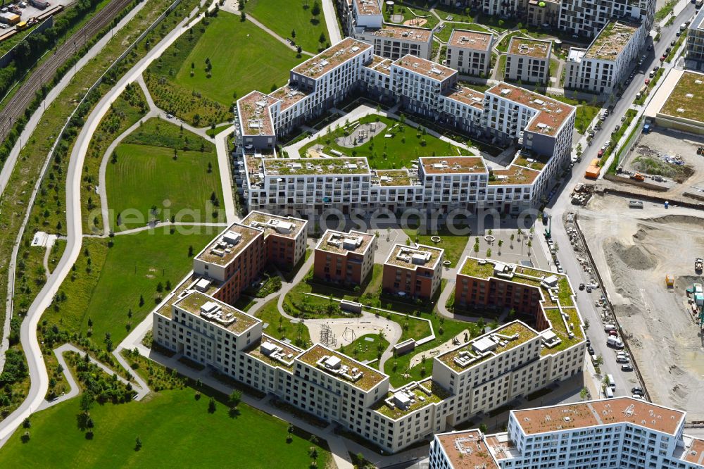 München from the bird's eye view: Multi-family residential complex of Paul-Gerhardt-Allee - Hildachstrasse - Angela-von-den-Driesch-Weg in the district Pasing-Obermenzing in Munich in the state Bavaria, Germany