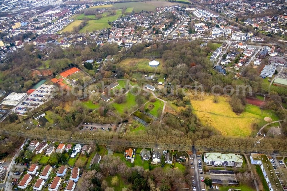 Unna from above - New multi-family residential complex Parkquartier Koenigsborn on Potsdamer Strasse in the district Koenigsborn in Unna in the state North Rhine-Westphalia, Germany