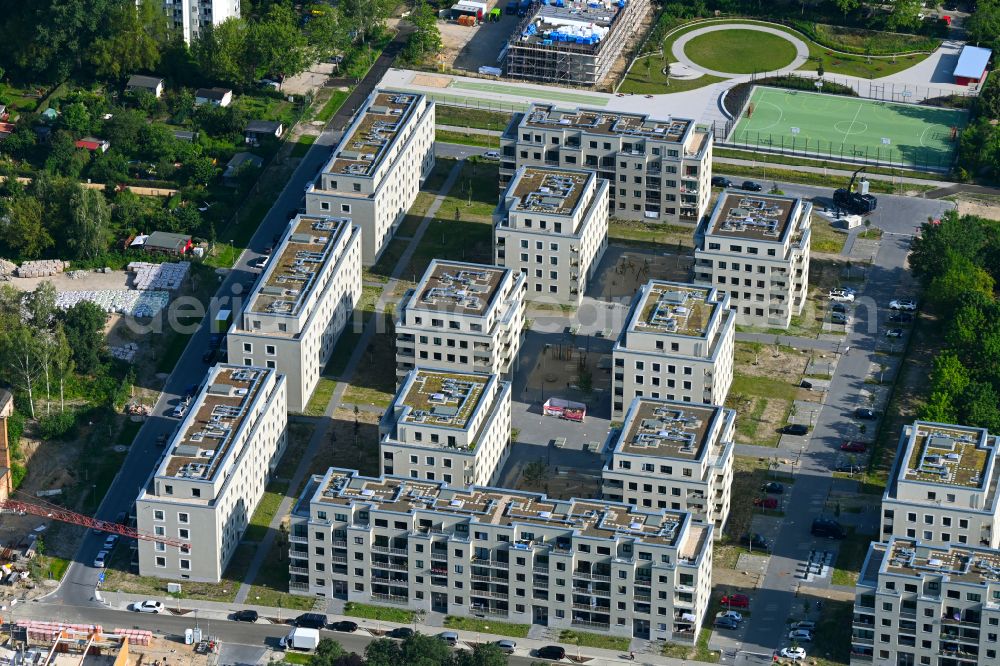 Berlin from above - Multi-family residential complex Stadtgut on street Alt-Hellersdorf - Havellaender Ring - Eva-Strittmatter-Strasse in the district Hellersdorf in Berlin, Germany