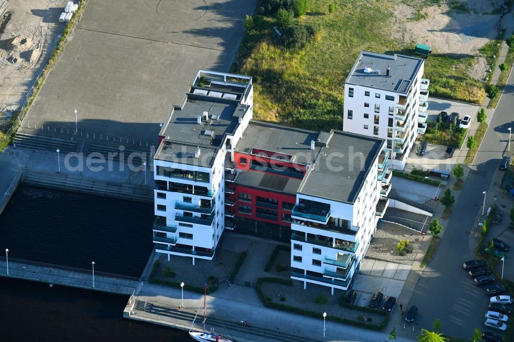 Rostock from above - Multi-family house An of Kesselschmiede in Rostock in the state Mecklenburg - Western Pomerania, Germany