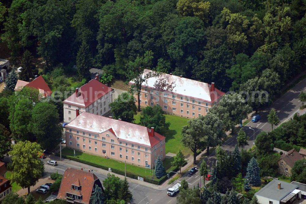 Aerial image Dresden - Blick auf die aufwendig sanierten Mehrfamilienhausanlagen an der Reicker Strasse / Cäcilienstrasse in Dresden-Strehlen