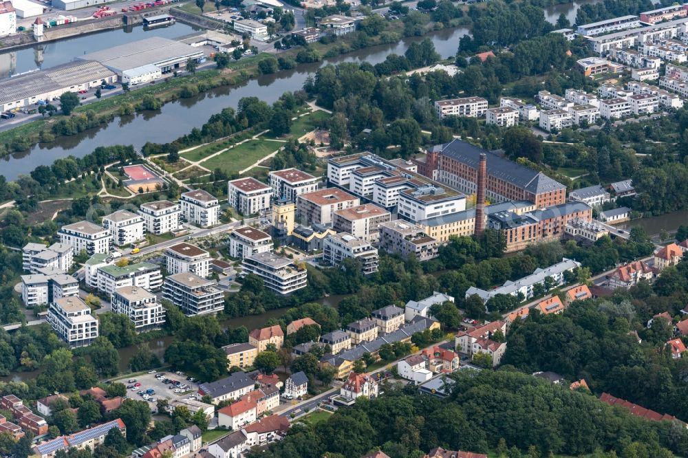 Bamberg from the bird's eye view: Residential area of a multi-family house settlement ALTE SPINNEREI auf of Erbainsel on Krackhardtstrasse in Bamberg in the state Bavaria, Germany