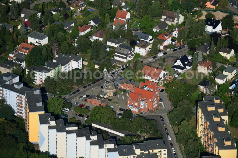 Aerial image Berlin - Residential area of a multi-family house settlement Baumlaeuferweg - Goldammerstrasse in the district Buckow in Berlin, Germany