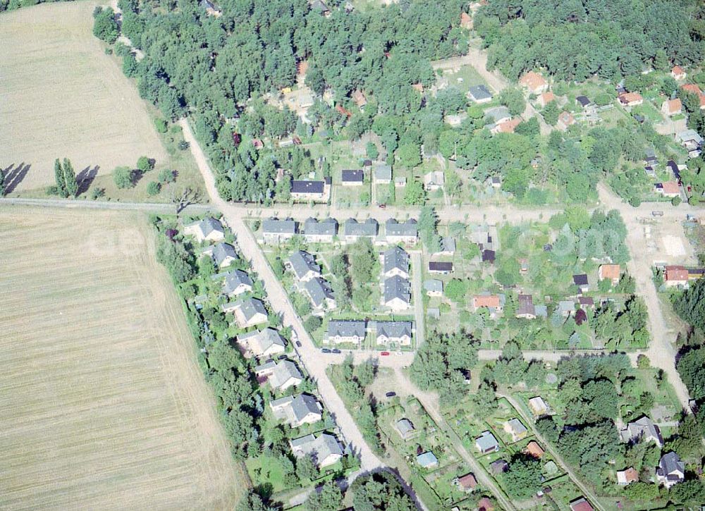 Schildow / Brandenburg from the bird's eye view: Mehrfamilienhaussiedlung im Bereich der Hauptstraße in Schildow / Brandenburg