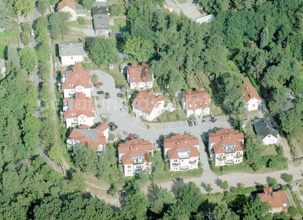 Aerial photograph Schildow / Brandenburg - Mehrfamilienhaussiedlung im Bereich der Hauptstraße in Schildow / Brandenburg