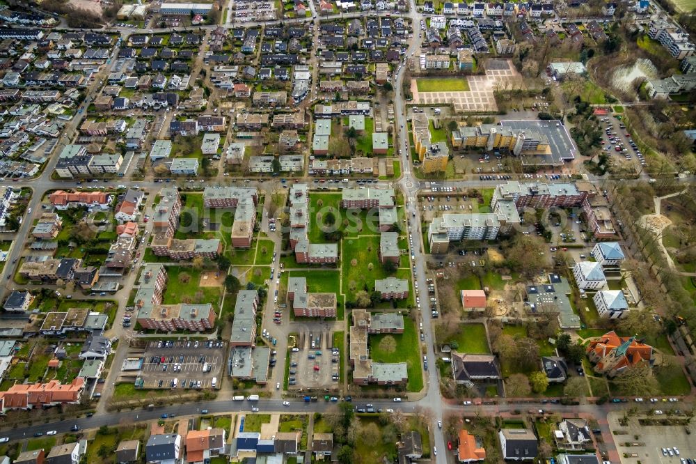 Holzwickede from above - Residential area of a multi-family house settlement Berliner Allee - Hamburger Allee in the district Brackel in Holzwickede in the state North Rhine-Westphalia, Germany