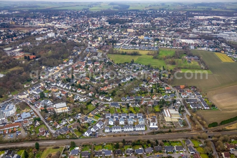 Aerial photograph Unna - residential area of a multi-family house settlement along the Gadumerstrasse in Unna at Ruhrgebiet in the state North Rhine-Westphalia, Germany