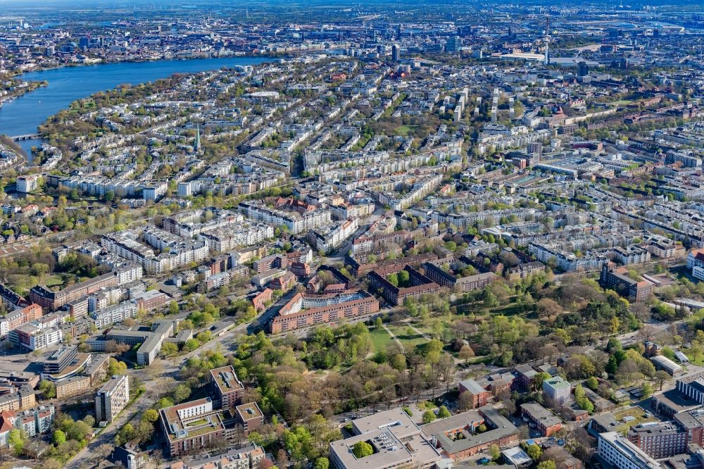 Hamburg from above - Residential area of a multi-family house settlement along the Lehnartzstrasse - Eppendorfer Baum - Isestrasse in the district Eppendorf in Hamburg, Germany