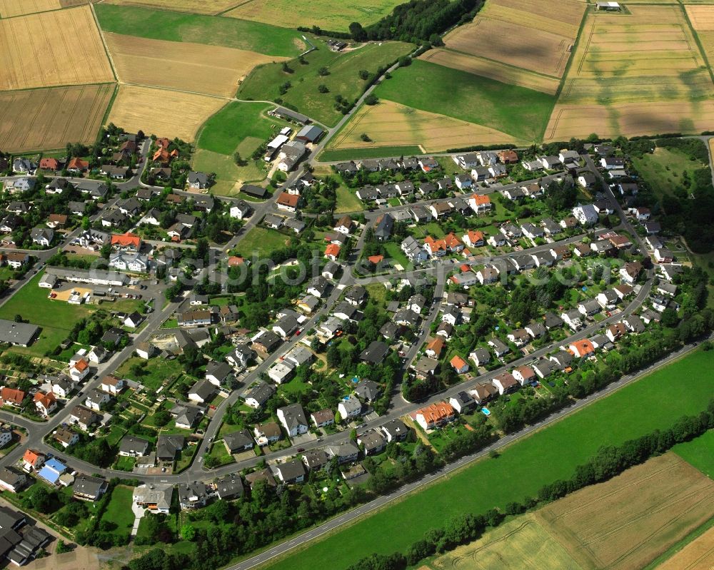 Erbach from the bird's eye view: Residential area of a multi-family house settlement in Erbach Odenwaldkreis in the state Hesse, Germany