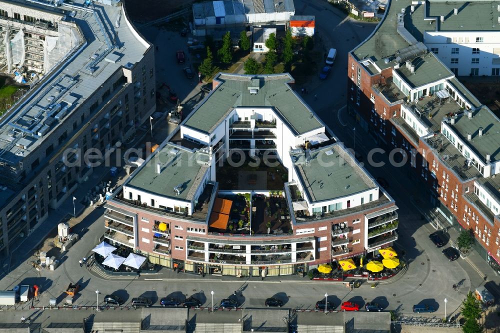 Rostock from above - Residential area of a multi-family house settlement on Gaffelschonerweg in Rostock in the state Mecklenburg - Western Pomerania, Germany