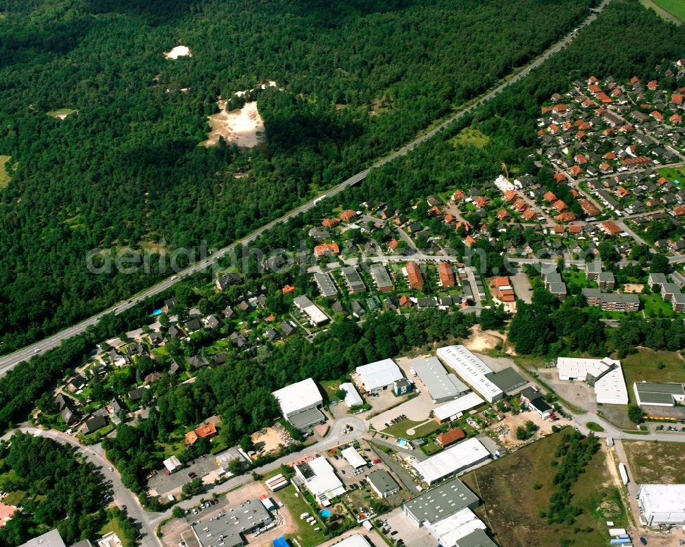 Geesthacht from the bird's eye view: Residential area of a multi-family house settlement in Geesthacht in the state Schleswig-Holstein, Germany