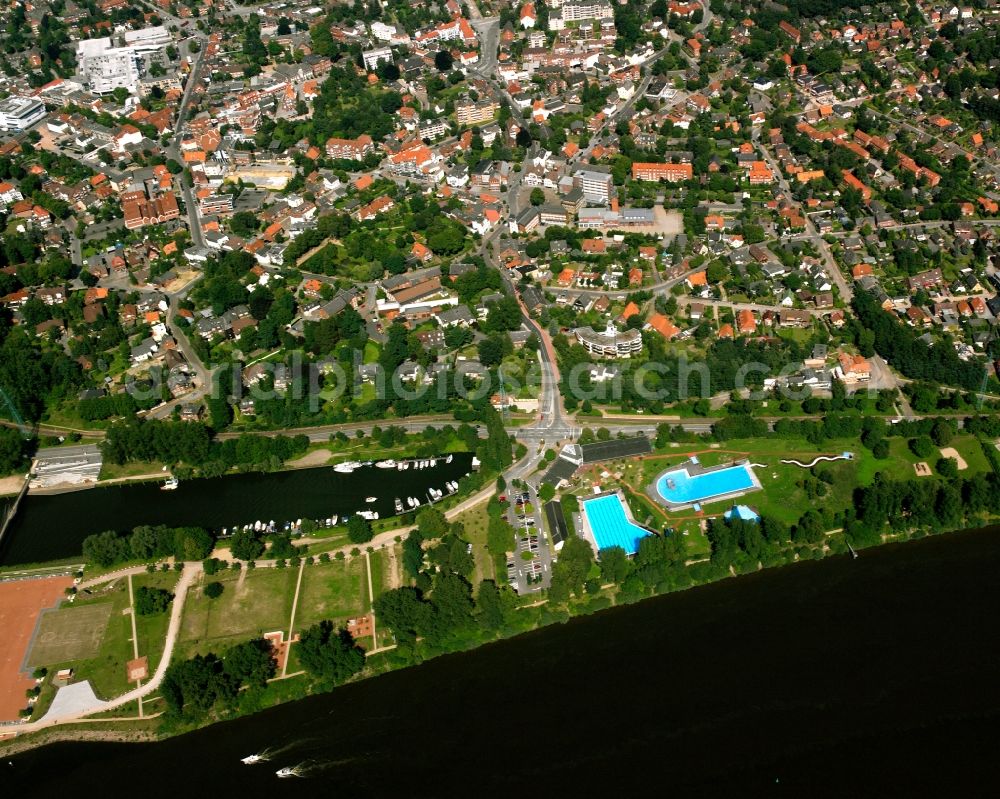 Aerial image Geesthacht - Residential area of a multi-family house settlement in Geesthacht in the state Schleswig-Holstein, Germany