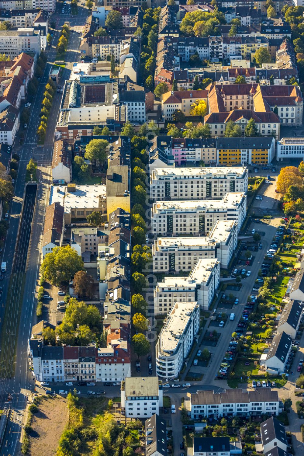 Dortmund from above - Residential area of a multi-family house settlement Hanseviertel on Bremer Strasse - Gerichtstrasse in Dortmund at Ruhrgebiet in the state North Rhine-Westphalia, Germany