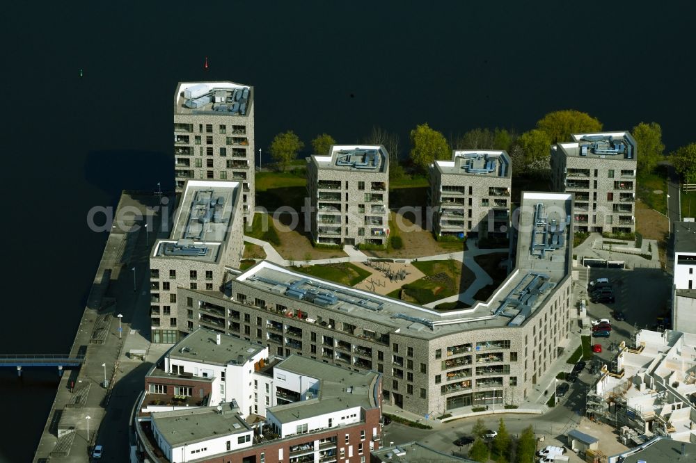 Rostock from above - Residential area of a??a??an apartment building settlement on the wooden peninsula in Rostock in the state Mecklenburg-Western Pomerania, Germany