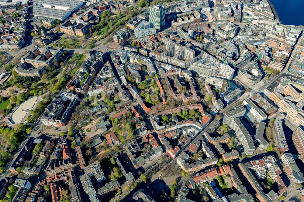 Aerial photograph Hamburg - Residential area of a multi-family house settlement on Kohlhoefen - Holstenwall in the district Neustadt in Hamburg, Germany