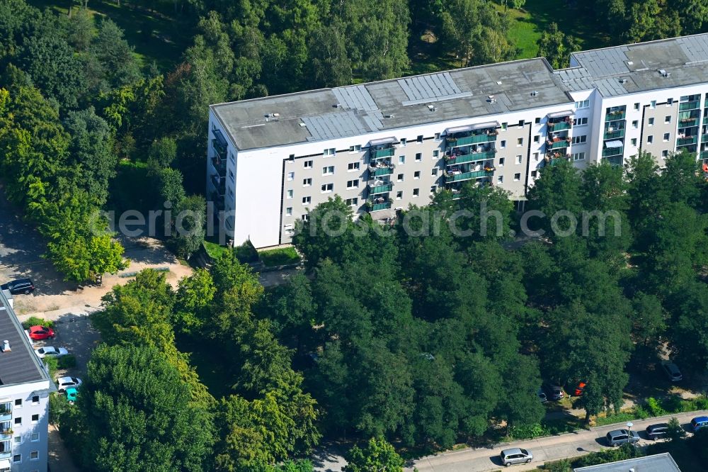 Berlin from above - Residential area of a multi-family house settlement on Kyritzer Strasse - Fercher Strasse - Gothaer Strasse in the district Hellersdorf in Berlin, Germany