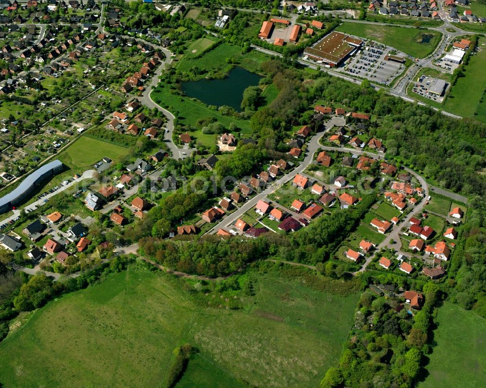 Lauenburg/Elbe from above - Residential area of a multi-family house settlement in Lauenburg/Elbe in the state Schleswig-Holstein, Germany