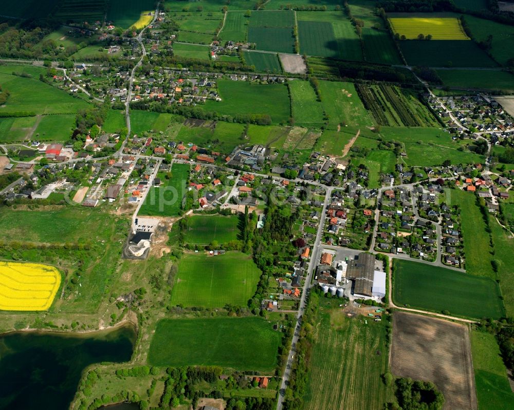 Aerial image Müssen - Residential area of a multi-family house settlement in Müssen in the state Schleswig-Holstein, Germany