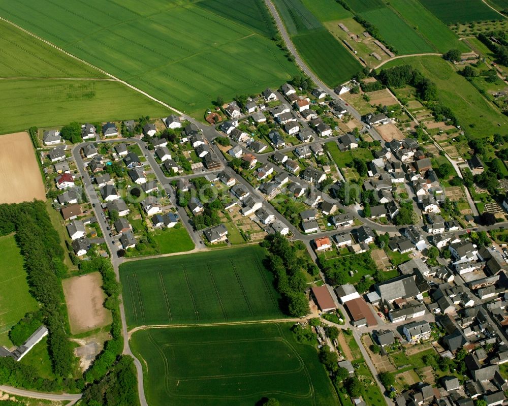 Nauheim from above - Residential area of a multi-family house settlement in Nauheim in the state Hesse, Germany