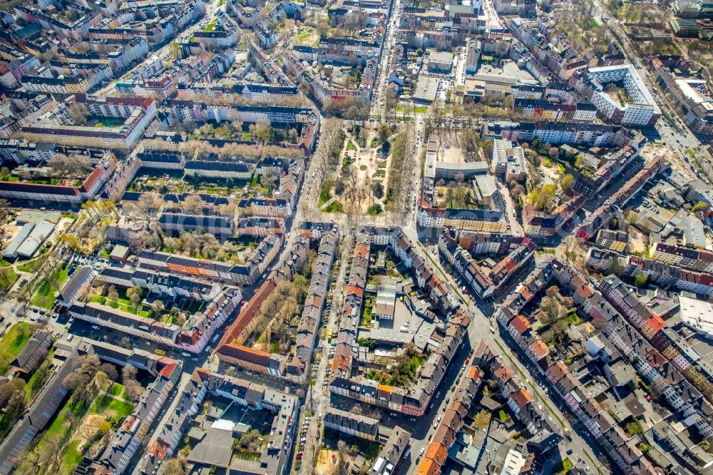 Dortmund from the bird's eye view: Residential area of a multi-family house settlement along the Mallinckrodtstrasse - Lortzingstrasse in the district Nordmarkt-Ost in Dortmund in the state North Rhine-Westphalia, Germany