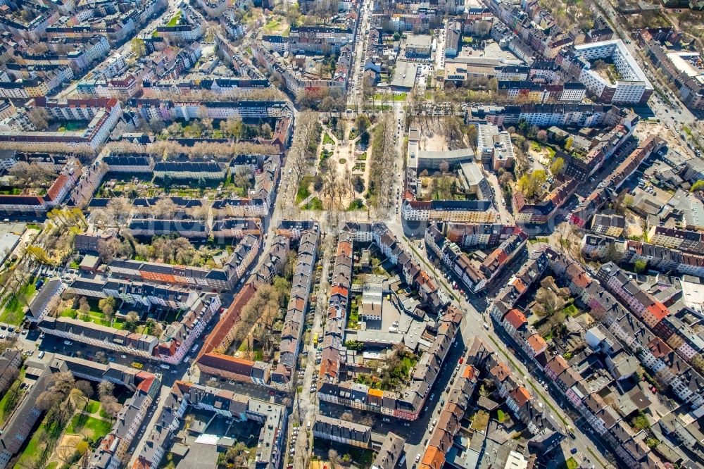 Aerial image Dortmund - Residential area of a multi-family house settlement along the Mallinckrodtstrasse - Lortzingstrasse in the district Nordmarkt-Ost in Dortmund in the state North Rhine-Westphalia, Germany