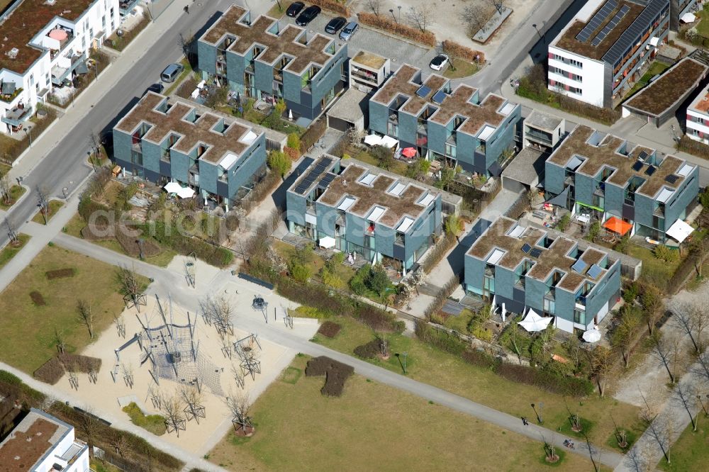 München from above - Residential area of a??a??an apartment building on Mutter-Teresa-Strasse in the district of Trudering-Riem in Munich in the state of Bavaria, Germany