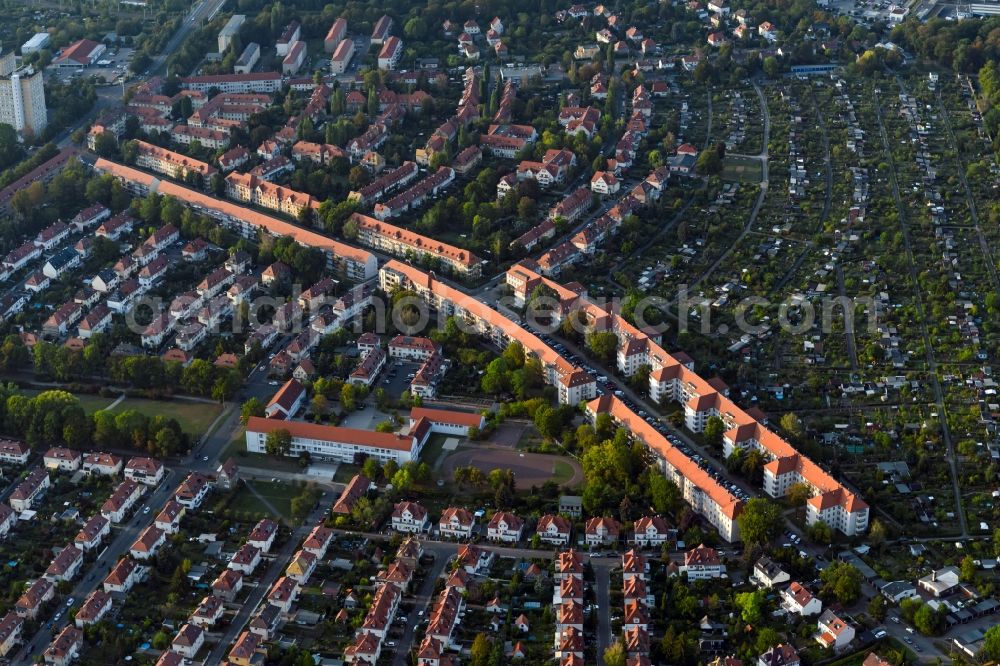 Aerial photograph Leipzig - Residential area of a multi-family house settlement on Triftweg in the district Marienbrunn in Leipzig in the state Saxony, Germany