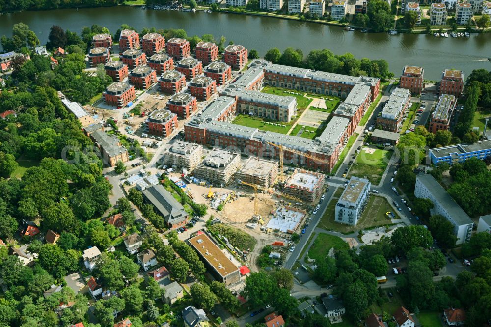 Aerial photograph Berlin - Multi-family housing Wasserstadt Spindlersfeld on street Ottomar-Geschke-Strasse in the district Koepenick in Berlin, Germany