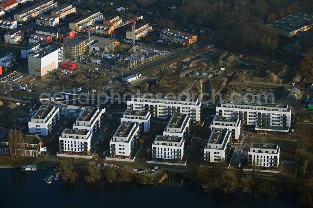 Aerial photograph Berlin - Multi-family housing development - new building Waterkant on Daumstrasse in the district Haselhorst in Berlin, Germany