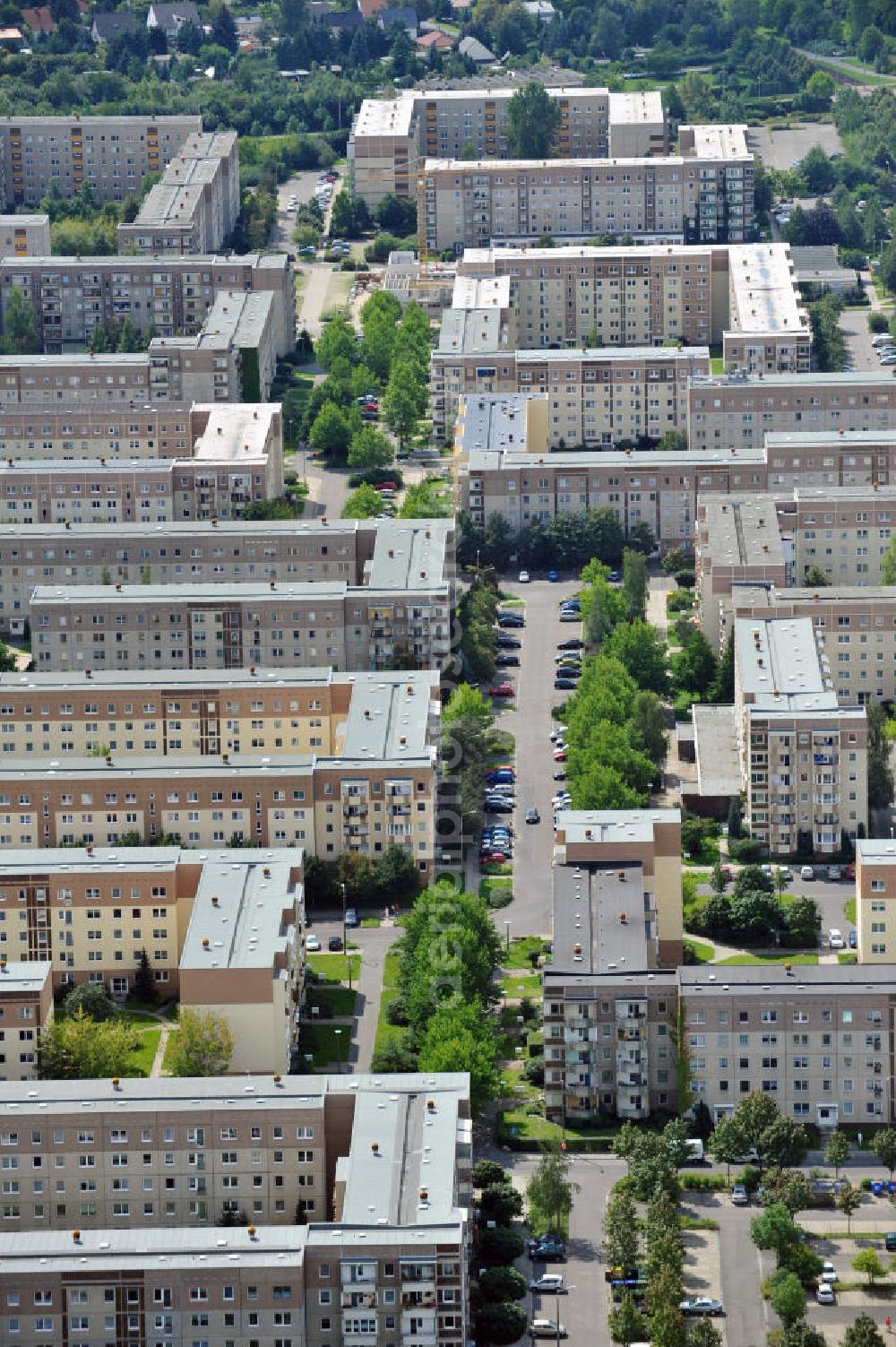 Leipzig - Heiterblick from above - Mehrfamilienhäuser im Stadtbezirk Ost / Stadtteil Heiterblick an der Heiterblickallee in Leipzig, Sachsen. Blocks of flats in the precinct East / district Heiterblick at the alley Heiterblickallee in Lepizig, Saxony.