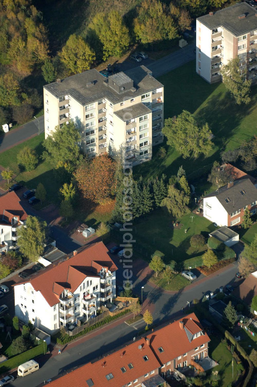 Bönen from the bird's eye view: Mehrfamilienhäuser im Wohngebiet Im Hasenwinkel 9 in 59199 Bönen - ein Projekt der Unternehmensgruppe Markus Gerold