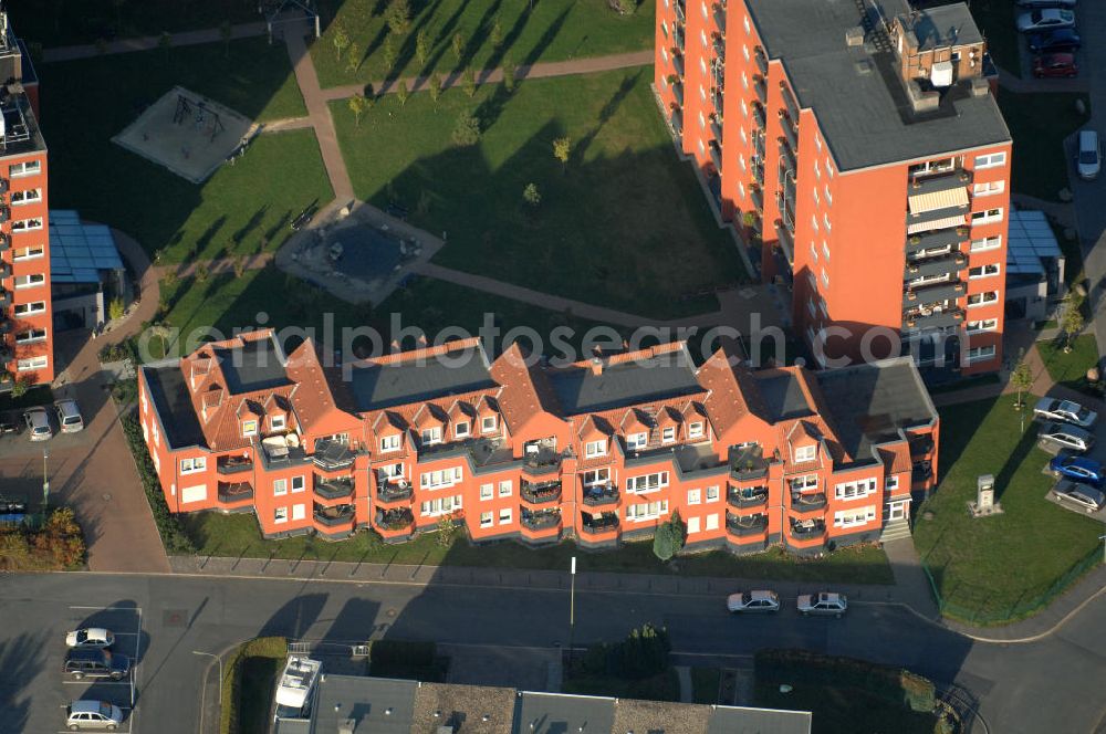 Bergkamen from above - Mehrfamilienhäuser im Wohnneubaugebiet der Unternehmensgruppe Markus Gerold an der Celler Straße 32-34 in 59192 Bergkamen.