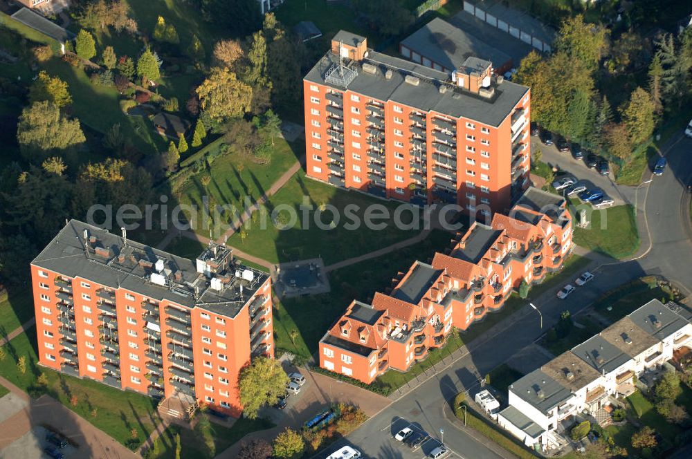 Bergkamen from the bird's eye view: Mehrfamilienhäuser im Wohnneubaugebiet der Unternehmensgruppe Markus Gerold an der Celler Straße 32-34 in 59192 Bergkamen.