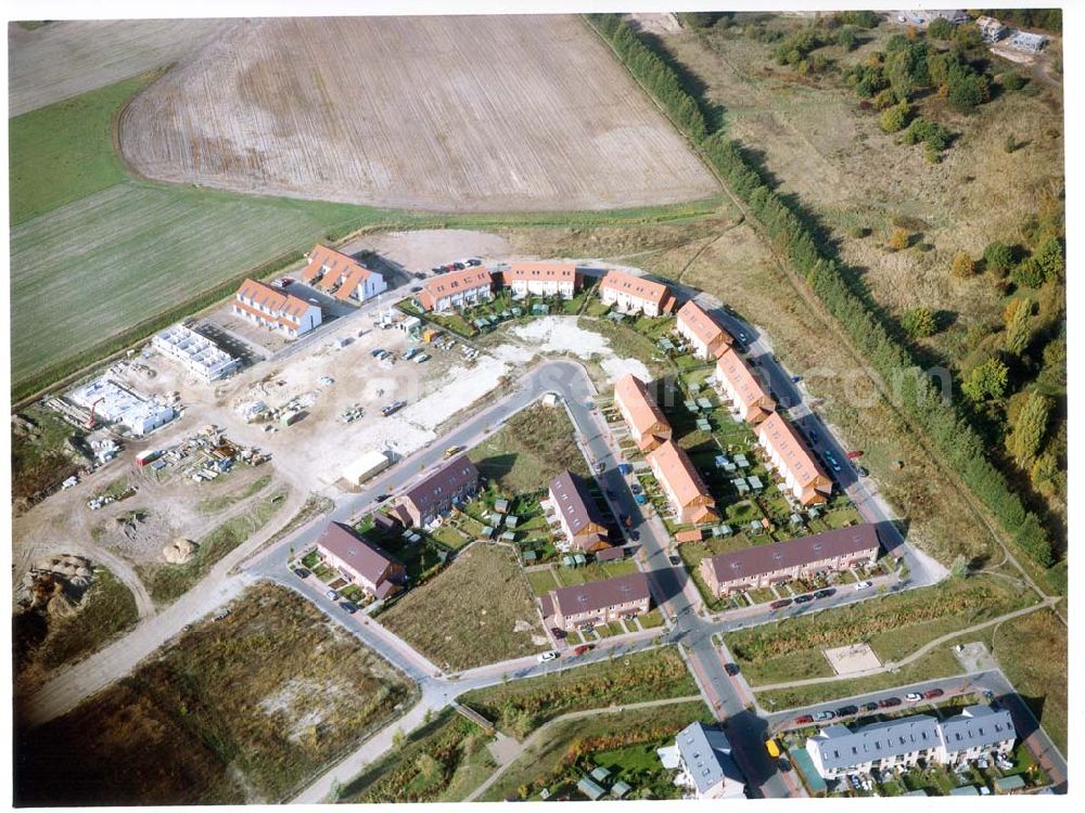 Dallgow from above - Mehrfamilienwohnhausneubau der CONTENT BERLIN Bauträger GmbH an der Triftstraße in 14624 Dallgow.