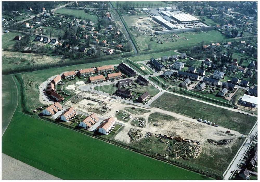 Dallgow from above - Mehrfamilienwohnhausneubau der MÜBAU an der Triftstraße in 14624 Dallgow.