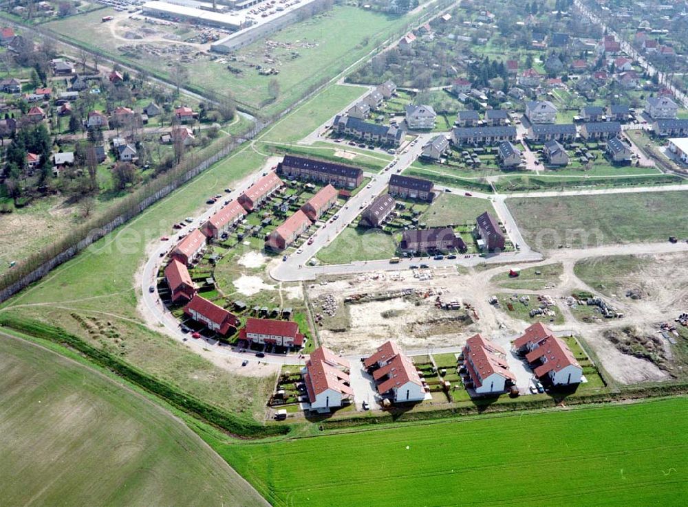 Aerial photograph Dallgow - Mehrfamilienwohnhausneubau der MÜBAU an der Triftstraße in 14624 Dallgow.